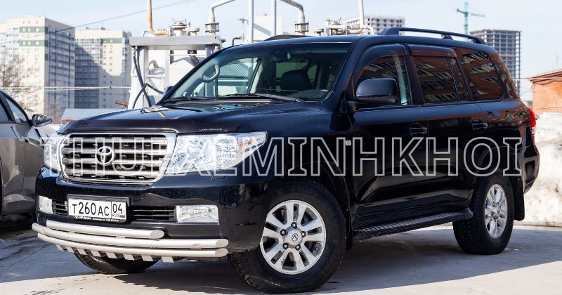 Toyota Fortuner – Mạnh Mẽ và Sang Trọng